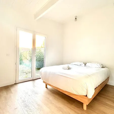 Renovated In The Heart Of Outbuilding Villa