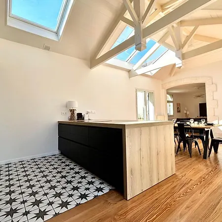 Villa Renovated In The Heart Of Outbuilding *