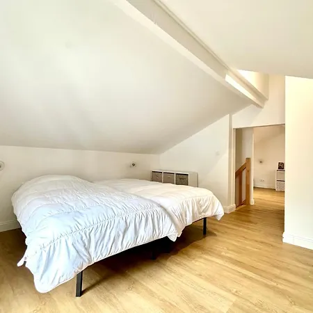 Renovated In The Heart Of Outbuilding Villa