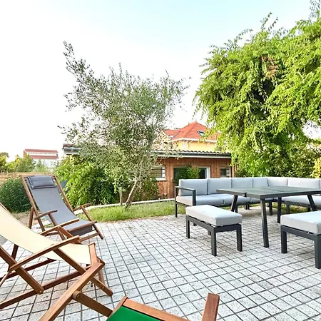 Villa Renovated In The Heart Of Outbuilding Arcachon